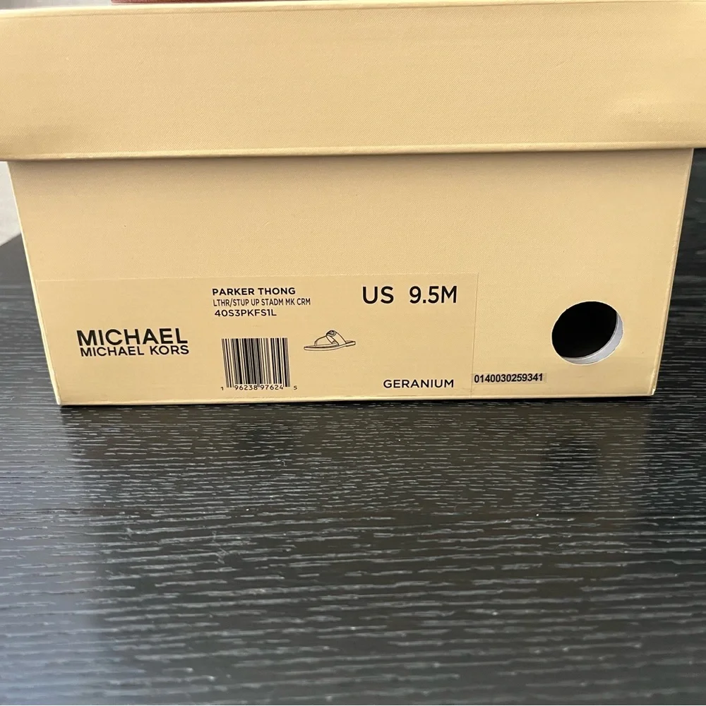 Michael Kors Parker Thong Sandals - Picture 6 of 6